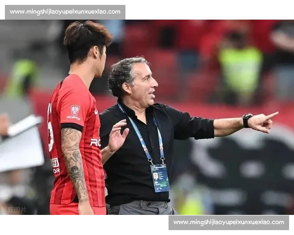 中超焦点之战广东恒大对决上海上港巅峰较量再燃冠军悬念赛季风向标