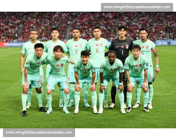 国足vs日本首发出炉阵容对比谁能抢占先机看点解析与战术博弈前瞻