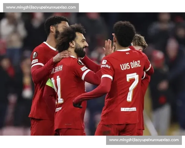 利物浦迎战门兴格拉德巴赫欧陆豪门对决焦点前瞻解析战术走势与胜负悬念