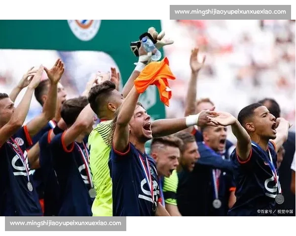 美国与英格兰足球对决：激烈碰撞中的荣耀与挑战